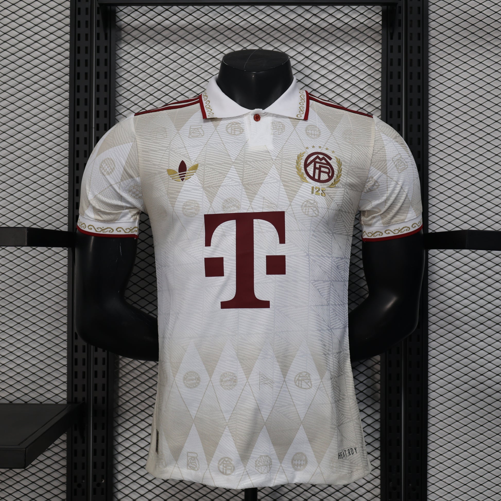 25-26 Player Bayern München