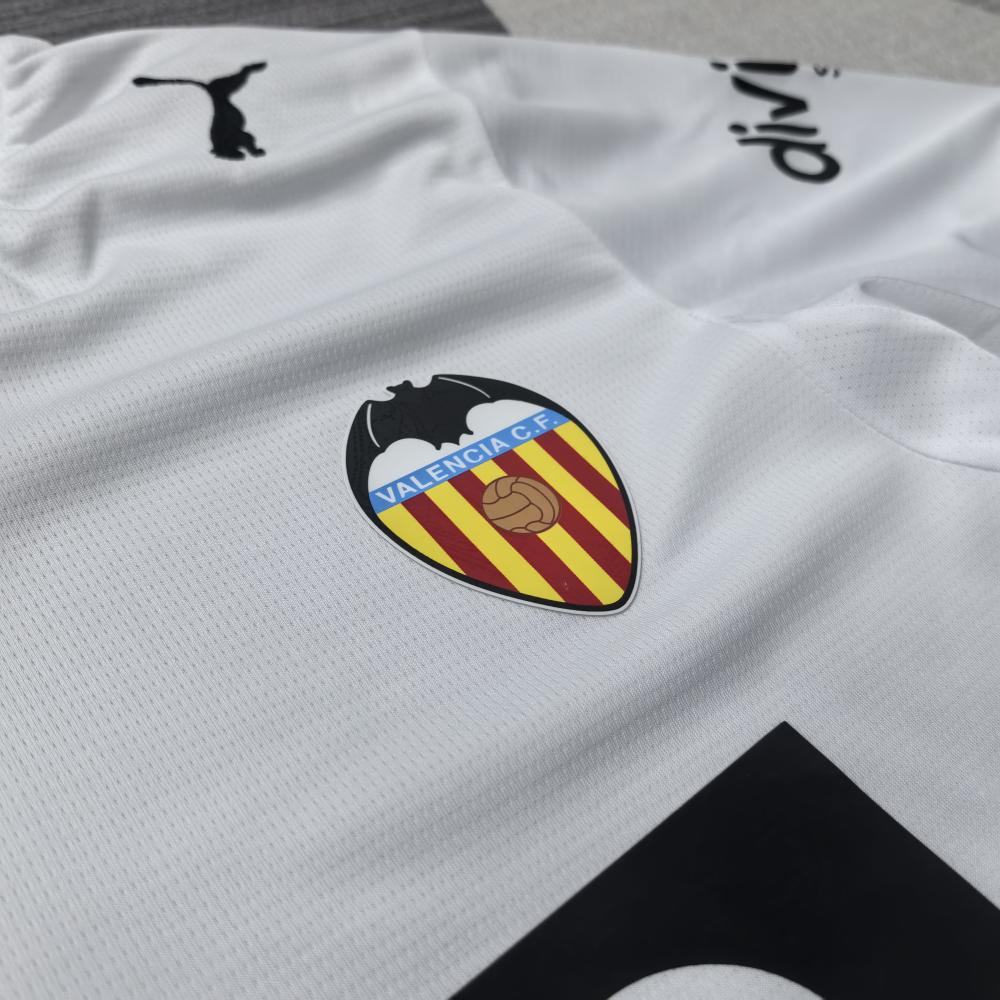 26-27 Fan Valencia CF Local