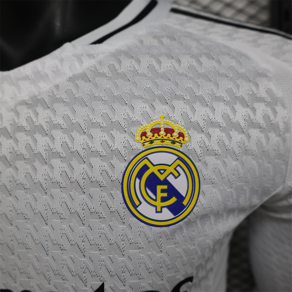 24-25 Player Real Madrid Local