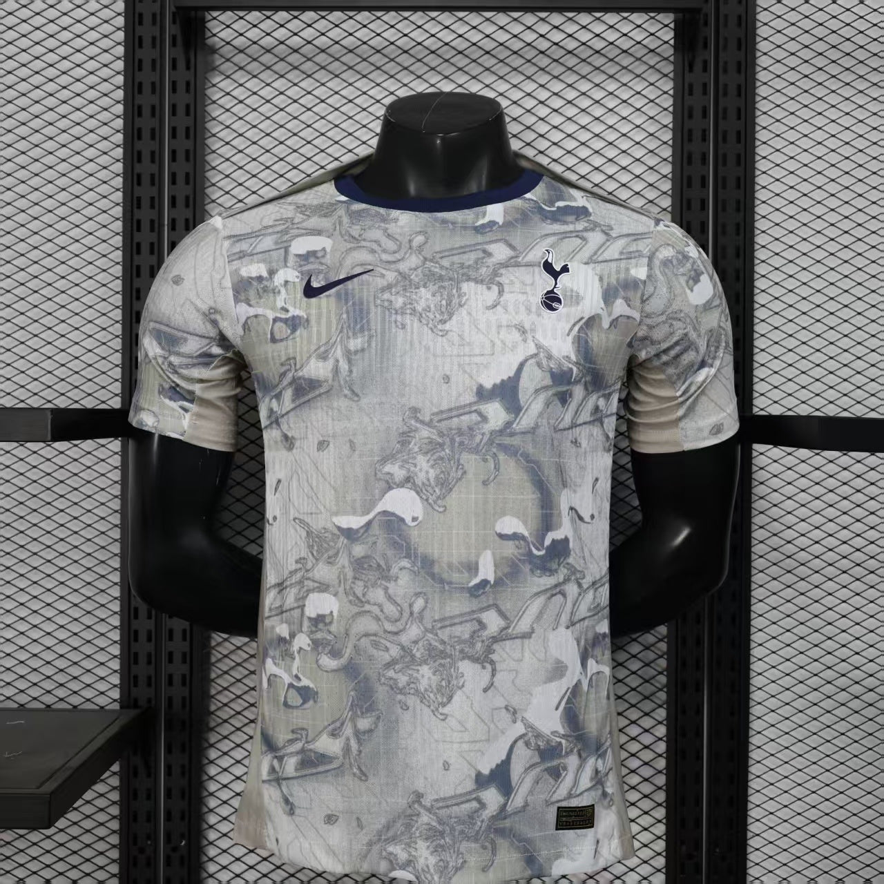 25-26 Player Tottenham local - Edición especial