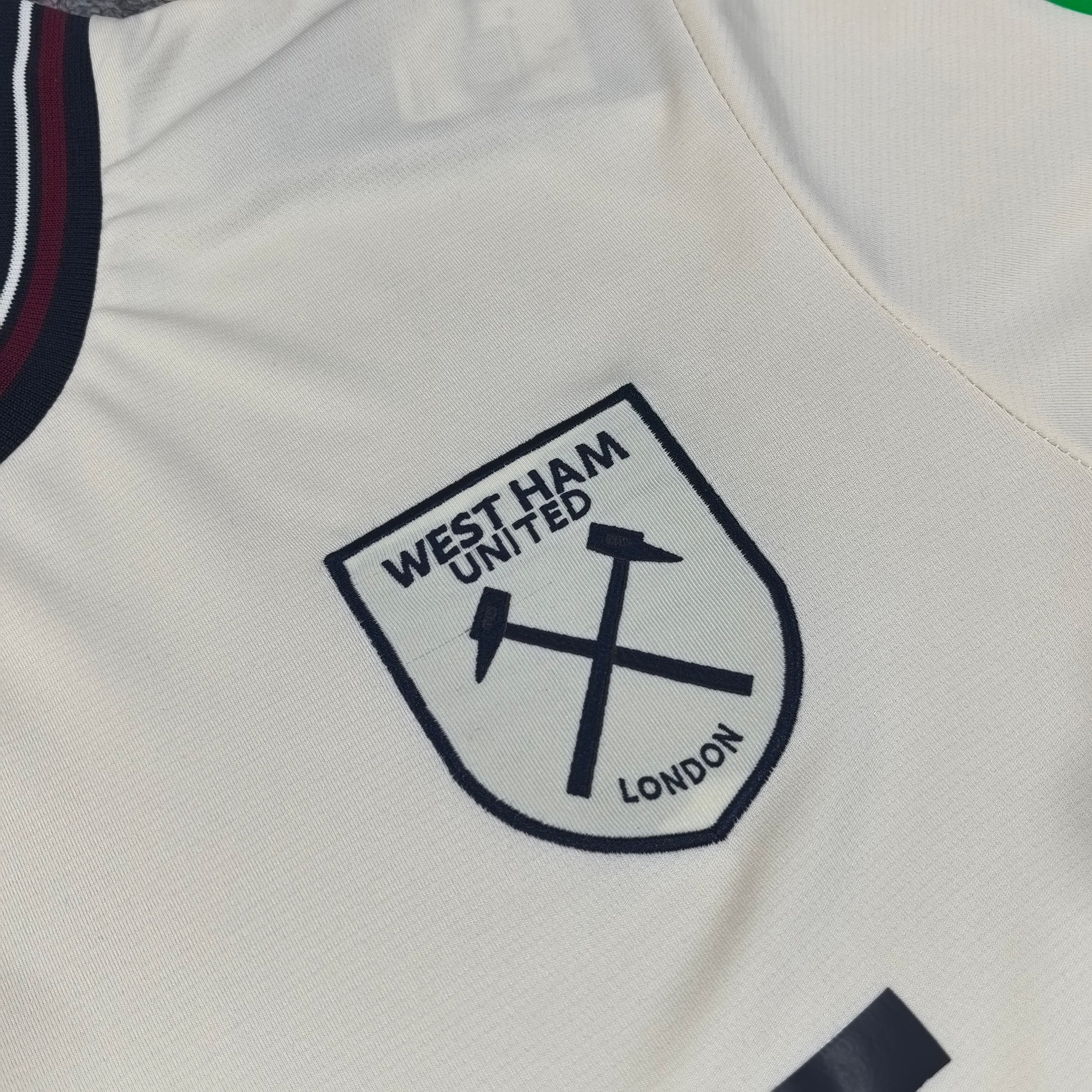 25-26 Fan West Ham United Local